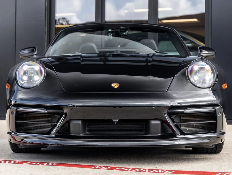 2020 Porsche 992 Carrera 4S - Image 8 of 31