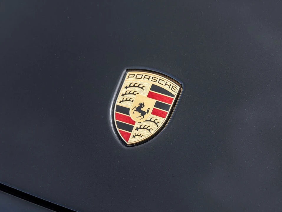 2020 Porsche 992 Carrera 4S - Image 19 of 31