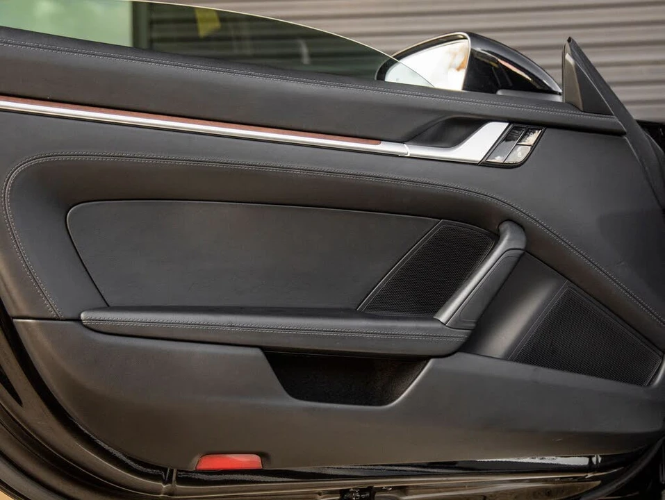 2020 Porsche 992 Carrera 4S - Image 22 of 31