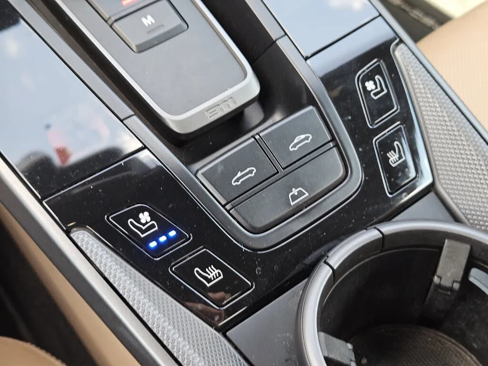 2020 Porsche 992 Carrera 4S - Image 20 of 31