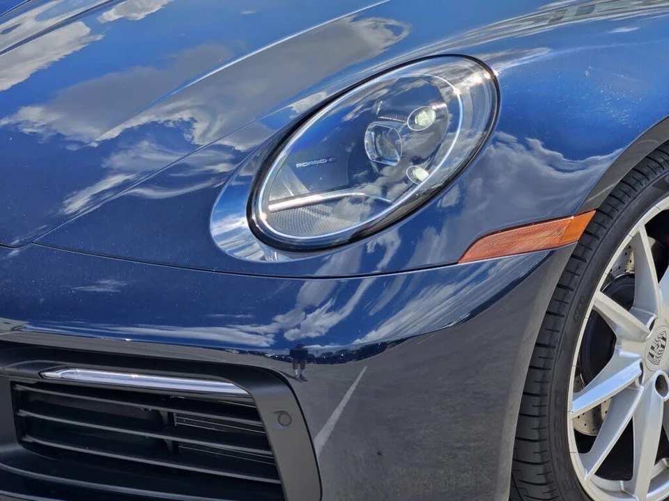 2020 Porsche 992 Carrera 4S - Image 12 of 31