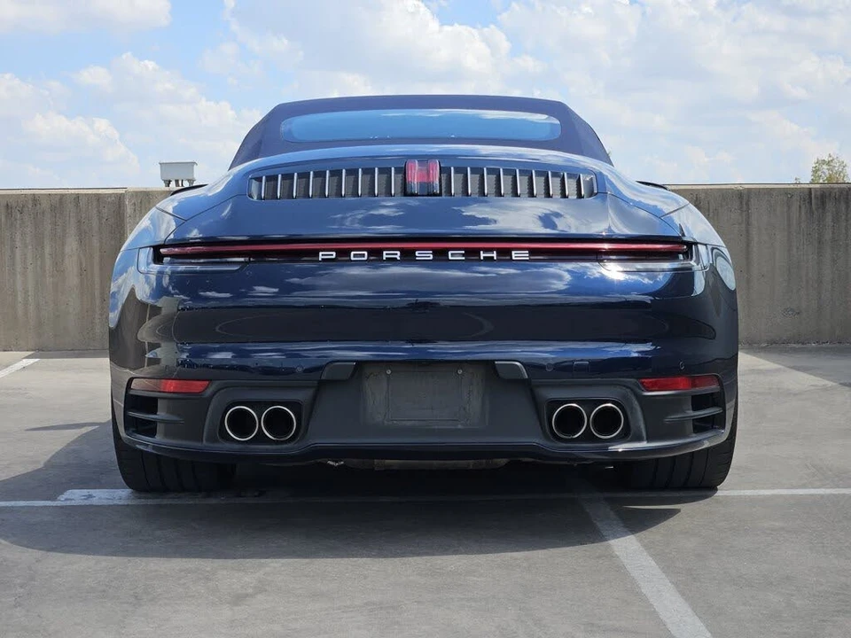 2020 Porsche 992 Carrera 4S - Image 7 of 31