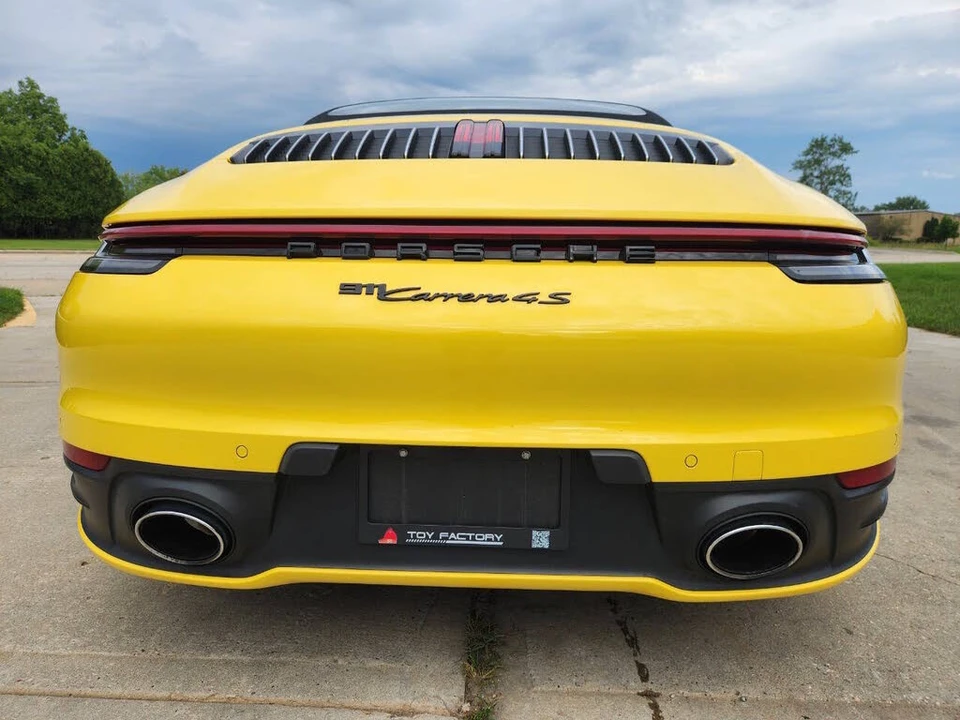 2020 Porsche 992 Carrera 4S - Image 20 of 31