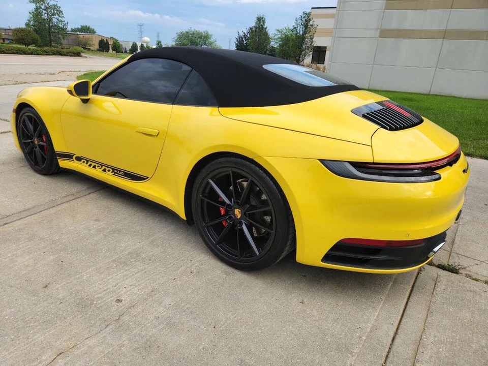 2020 Porsche 992 Carrera 4S - Image 23 of 31