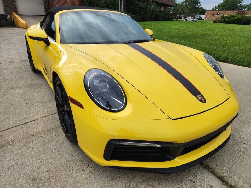 2020 Porsche 992 Carrera 4S - Image 9 of 31