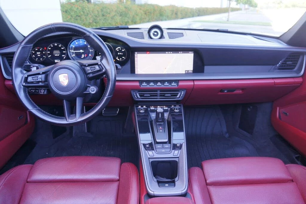 2020 Porsche 992 Carrera 4S - Image 27 of 31