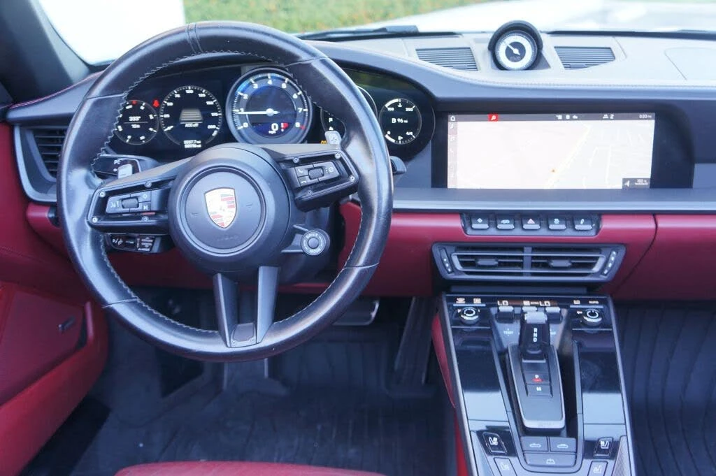 2020 Porsche 992 Carrera 4S - Image 28 of 31
