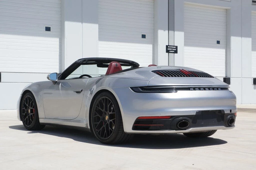 2020 Porsche 992 Carrera 4S - Image 7 of 31