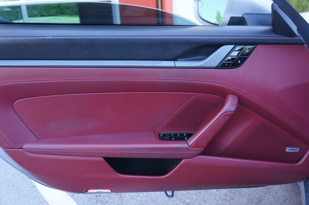 2020 Porsche 992 Carrera 4S - Image 18 of 31