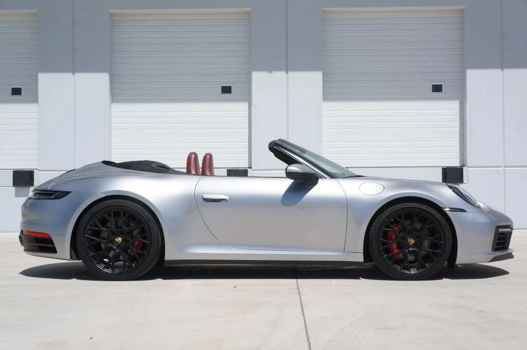 2020 Porsche 992 Carrera 4S - Image 12 of 31