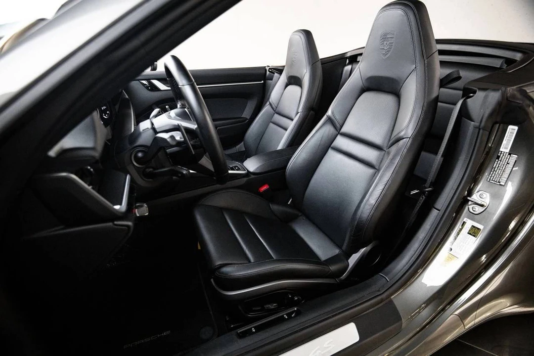 2020 Porsche 992 Carrera 4S - Image 5 of 5