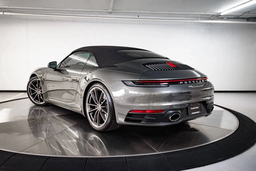 2020 Porsche 992 Carrera 4S - Image 3 of 5