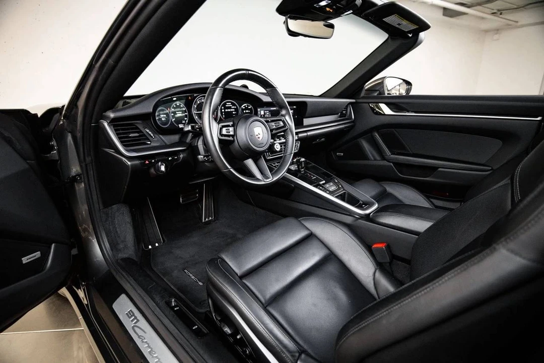 2020 Porsche 992 Carrera 4S - Image 4 of 5