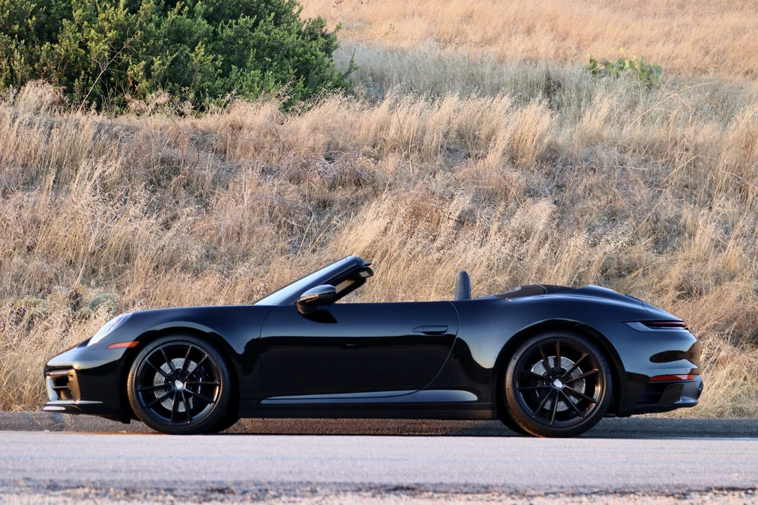 2020 Porsche 992 Carrera 4S - Image 5 of 31