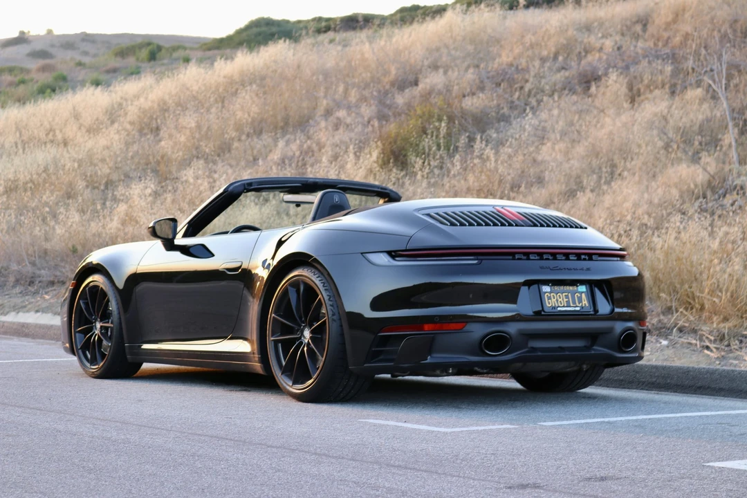 2020 Porsche 992 Carrera 4S - Image 7 of 31