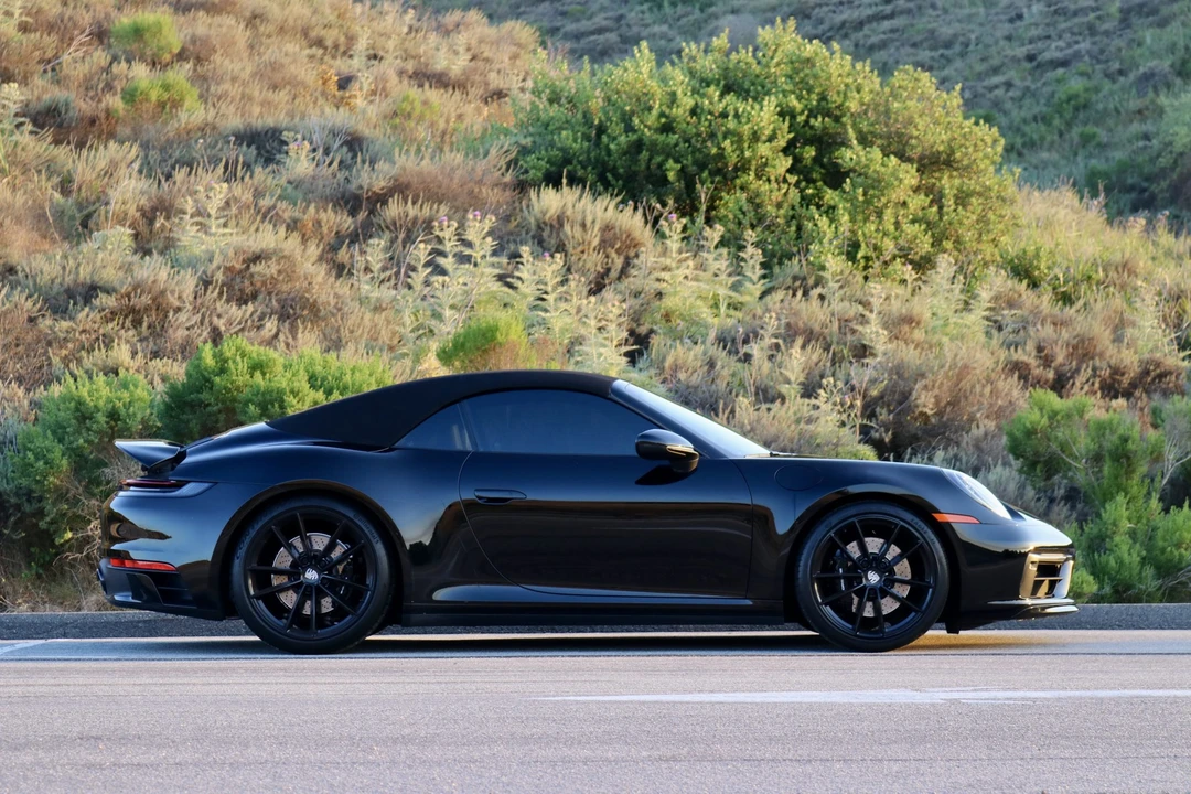 2020 Porsche 992 Carrera 4S - Image 29 of 31
