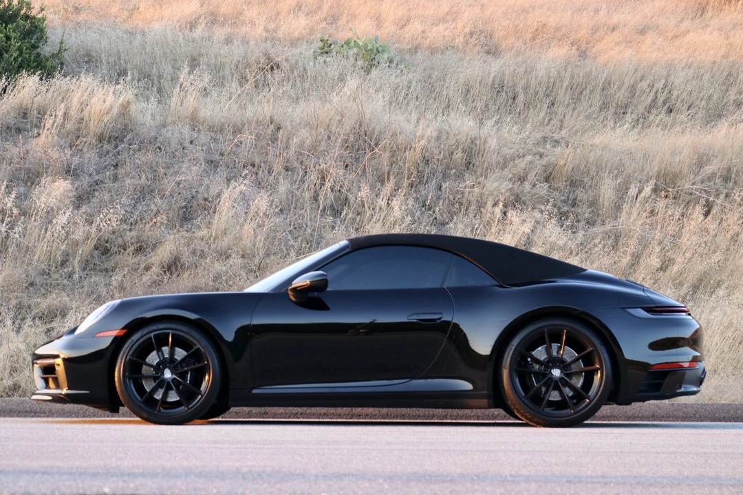 2020 Porsche 992 Carrera 4S - Image 17 of 31