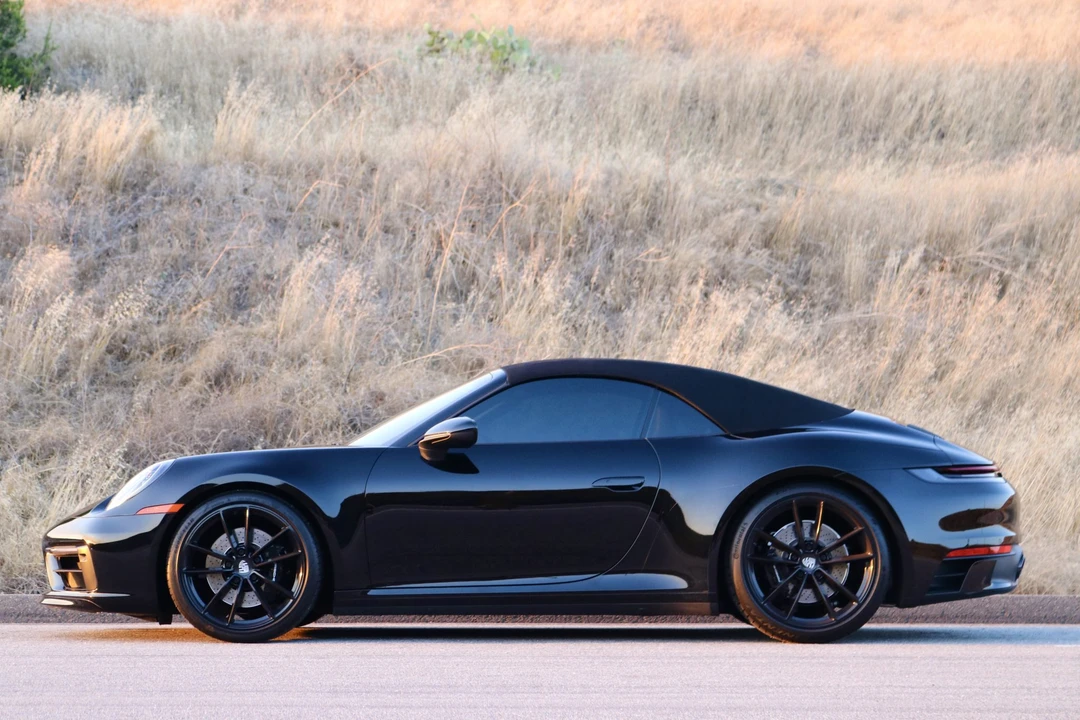 2020 Porsche 992 Carrera 4S - Image 18 of 31