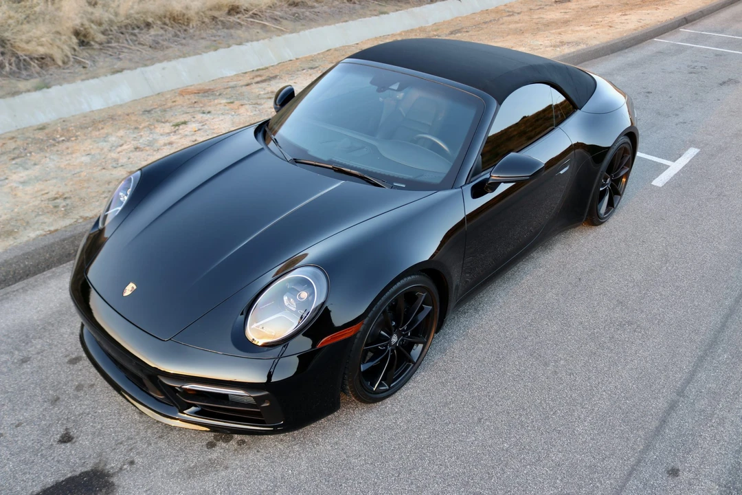 2020 Porsche 992 Carrera 4S - Image 13 of 31