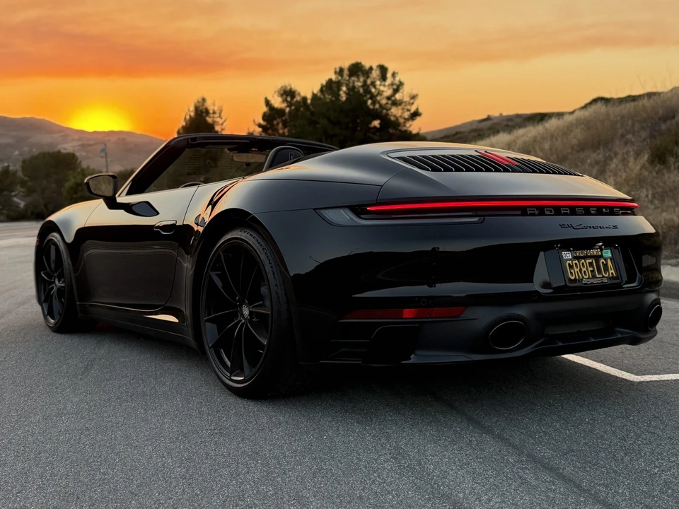 2020 Porsche 992 Carrera 4S - Image 10 of 31