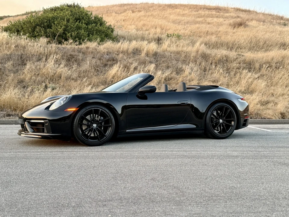2020 Porsche 992 Carrera 4S - Image 4 of 31