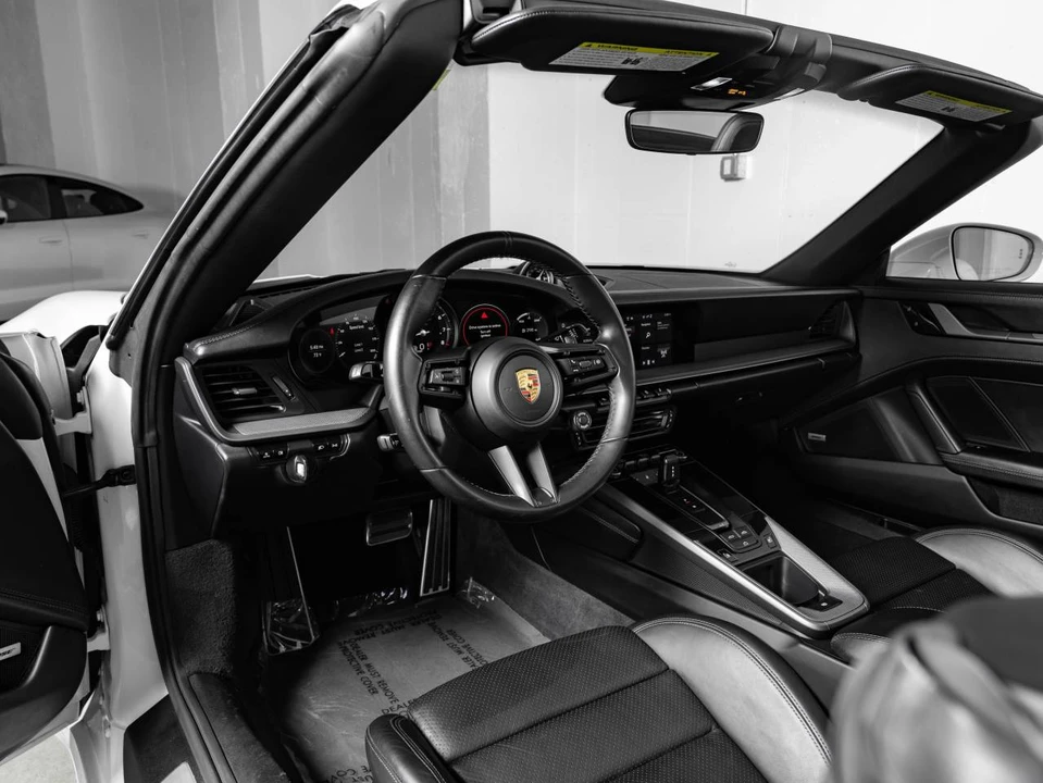 2020 Porsche 992 Carrera 4S - Image 4 of 5