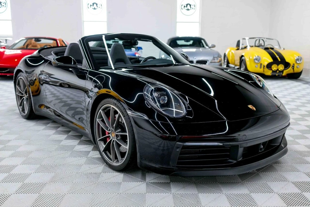 2020 Porsche 992 Carrera 4S - Image 5 of 31