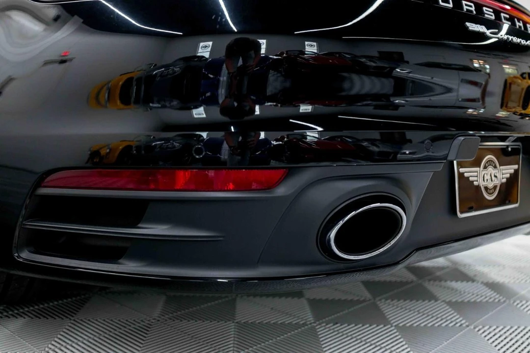 2020 Porsche 992 Carrera 4S - Image 25 of 31