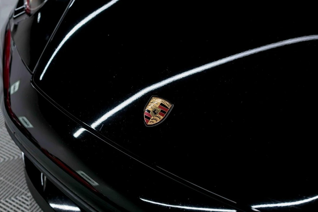 2020 Porsche 992 Carrera 4S - Image 13 of 31