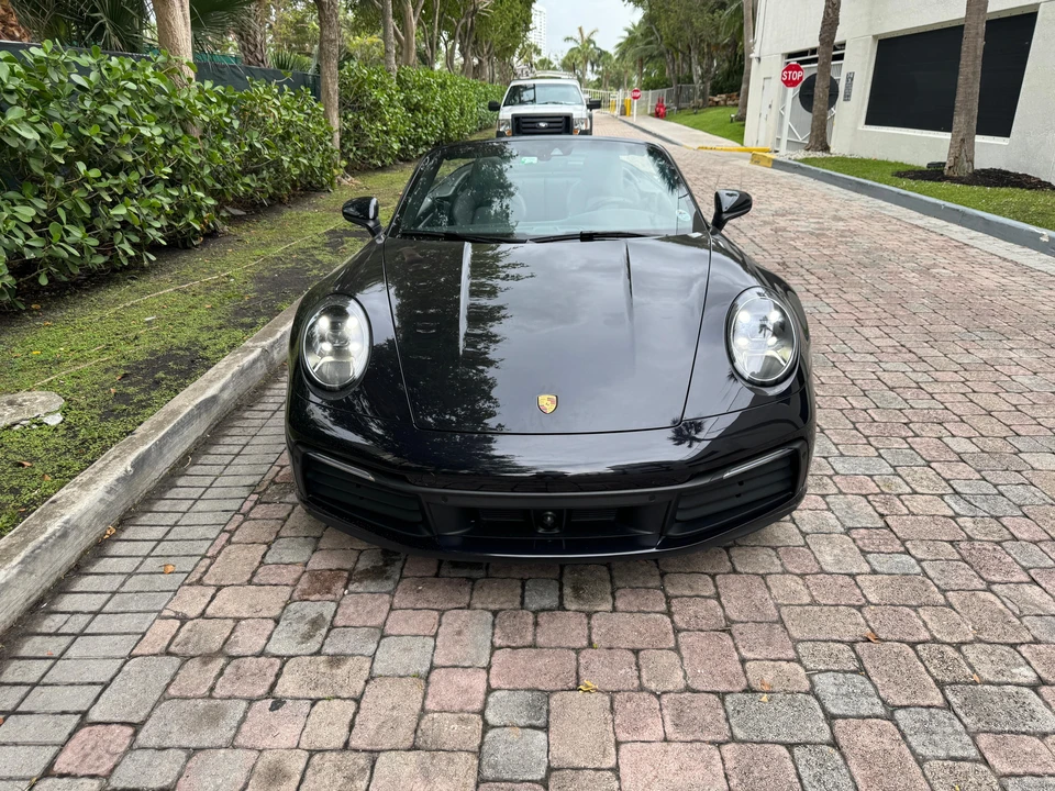 2020 Porsche 992 Carrera 4S - Image 7 of 31