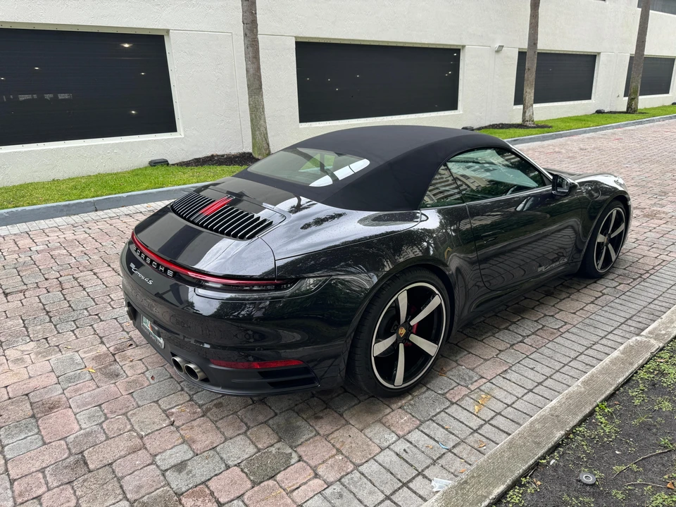 2020 Porsche 992 Carrera 4S - Image 18 of 31