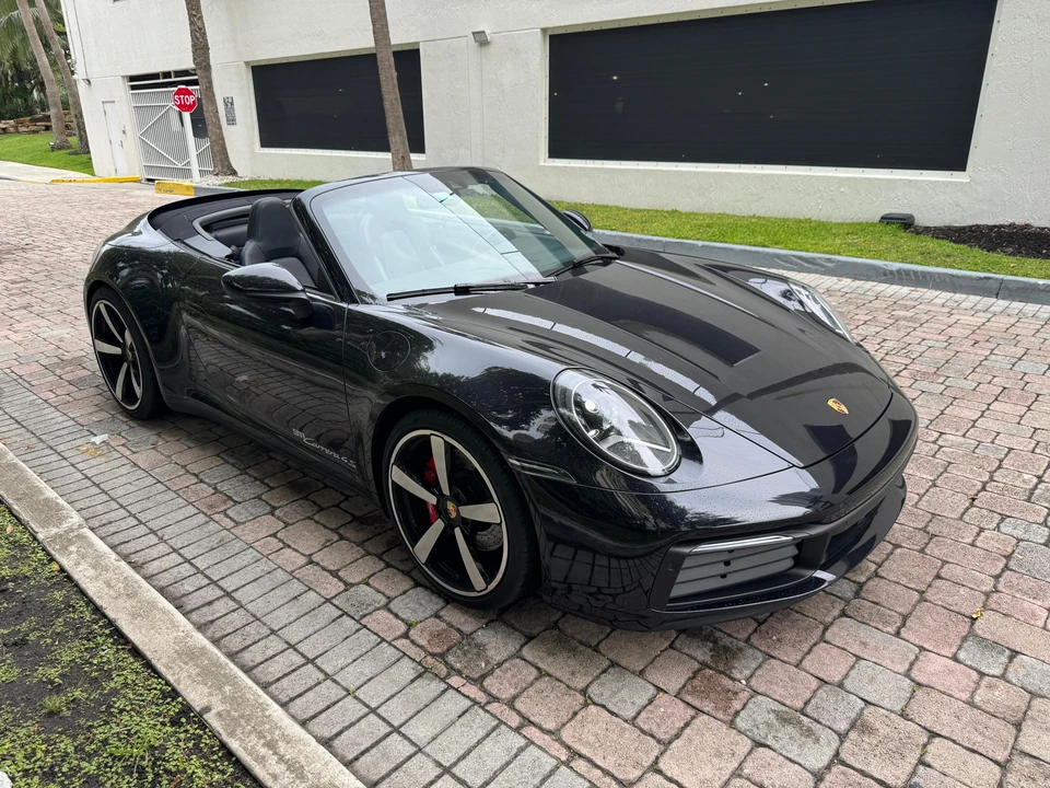 2020 Porsche 992 Carrera 4S - Image 12 of 31