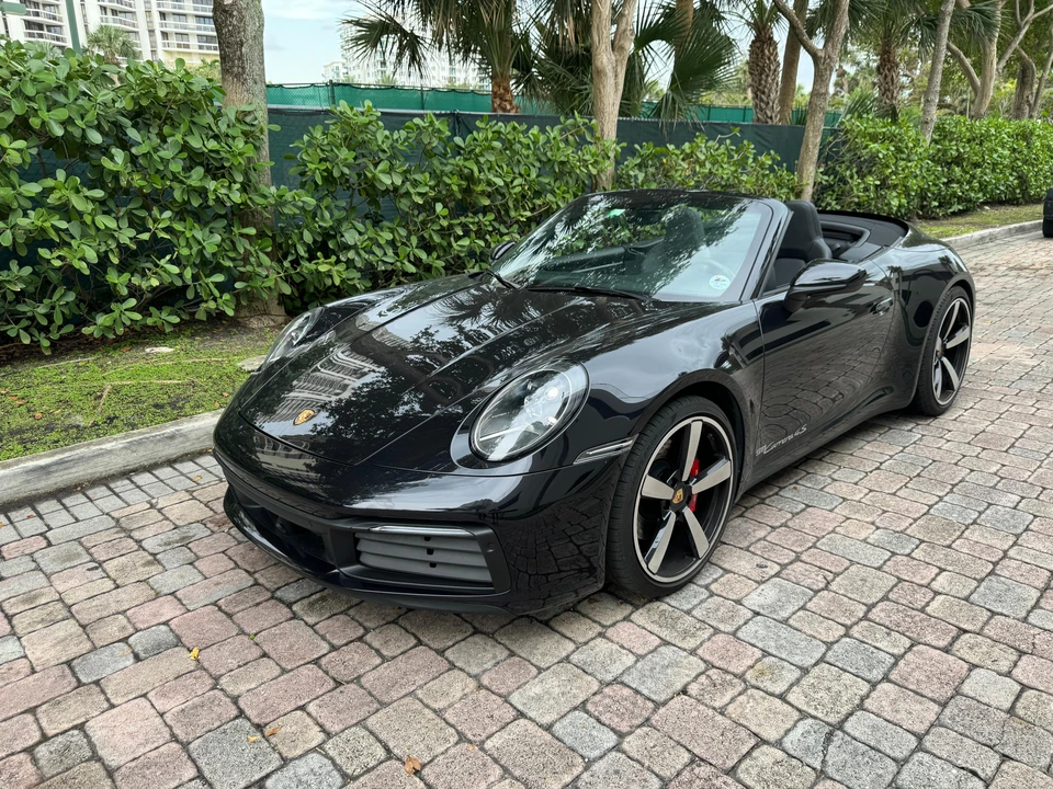 2020 Porsche 992 Carrera 4S - Image 8 of 31