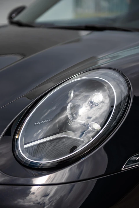 2020 Porsche 992 Carrera 4S - Image 30 of 31