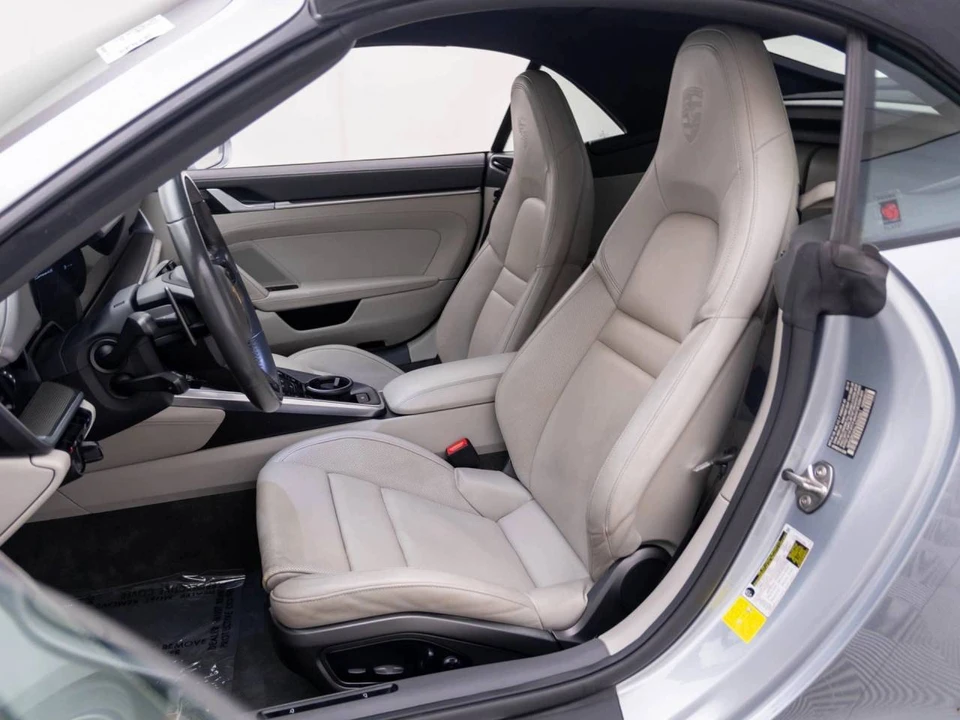 2020 Porsche 992 Carrera 4S - Image 5 of 5