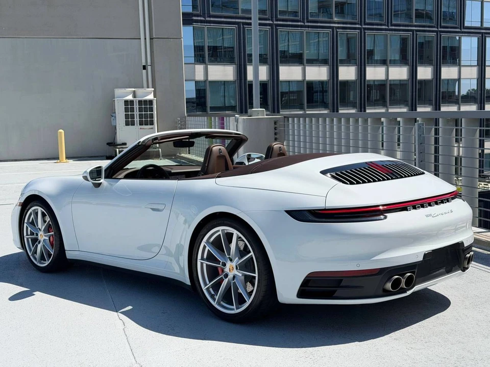 2020 Porsche 992 Carrera 4S - Image 3 of 5