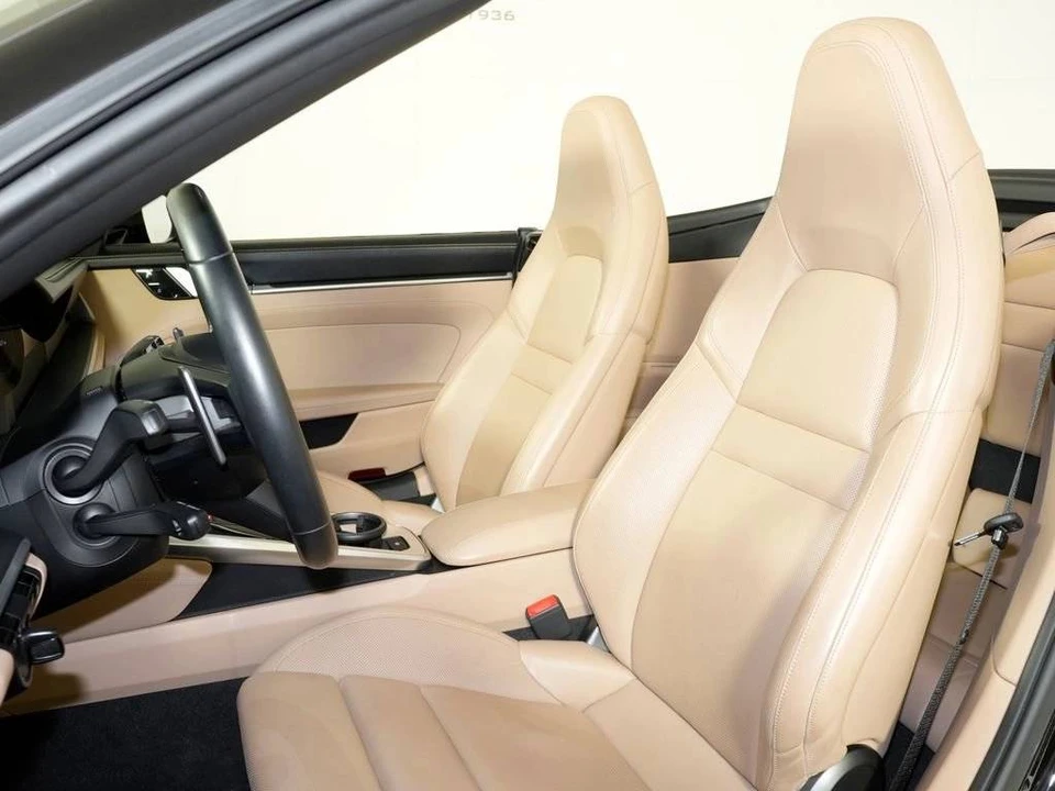 2020 Porsche 992 Carrera 4S - Image 5 of 5