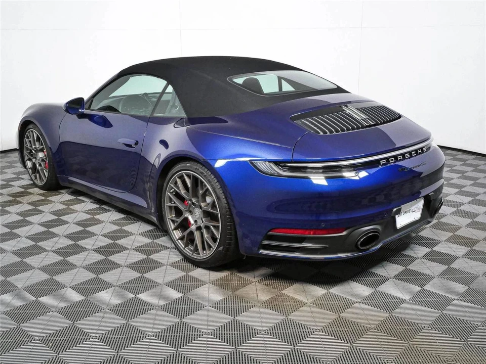 2020 Porsche 992 Carrera 4S - Image 3 of 5