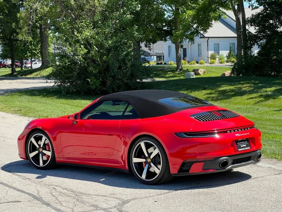 2020 Porsche 992 Carrera 4S - Image 3 of 5