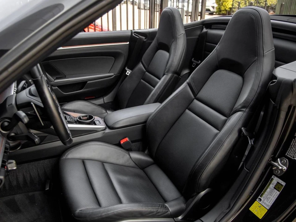 2020 Porsche 992 Carrera 4S - Image 5 of 5