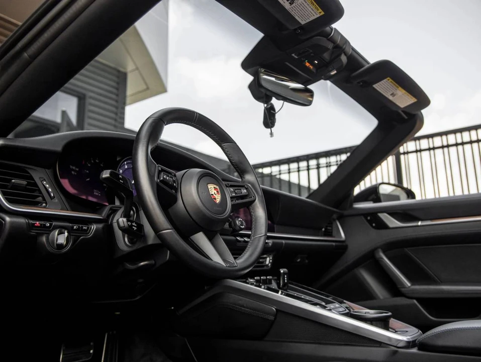 2020 Porsche 992 Carrera 4S - Image 4 of 5