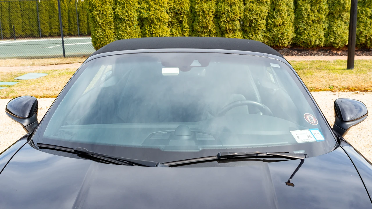 2020 Porsche 992 Carrera 4S - Image 28 of 31