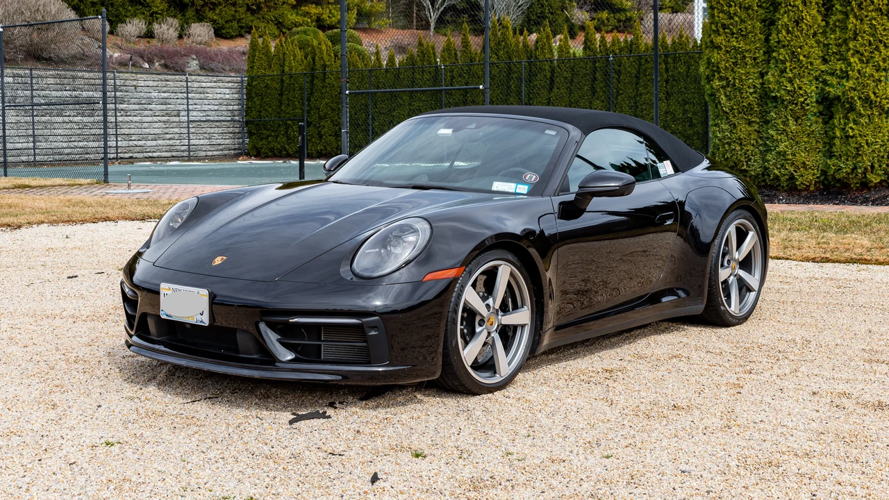 2020 Porsche 992 Carrera 4S - Image 10 of 31