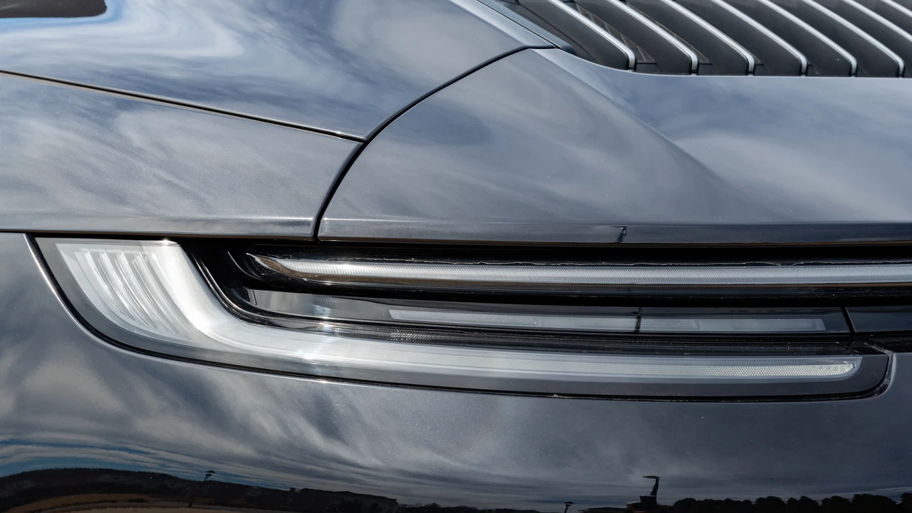 2020 Porsche 992 Carrera 4S - Image 26 of 31