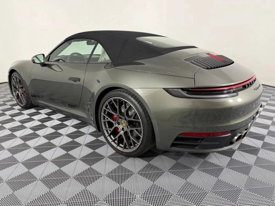 2020 Porsche 992 Carrera 4S - Image 3 of 5