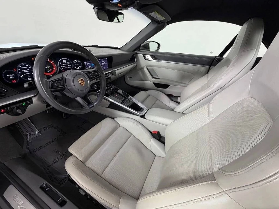 2020 Porsche 992 Carrera 4S - Image 4 of 5