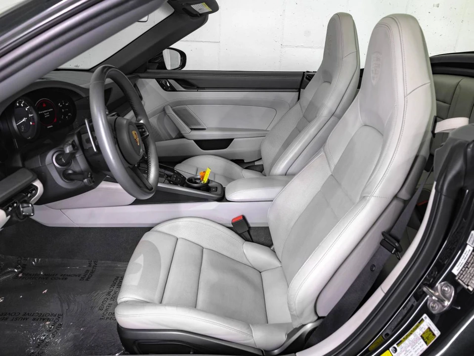 2020 Porsche 992 Carrera 4S - Image 4 of 5