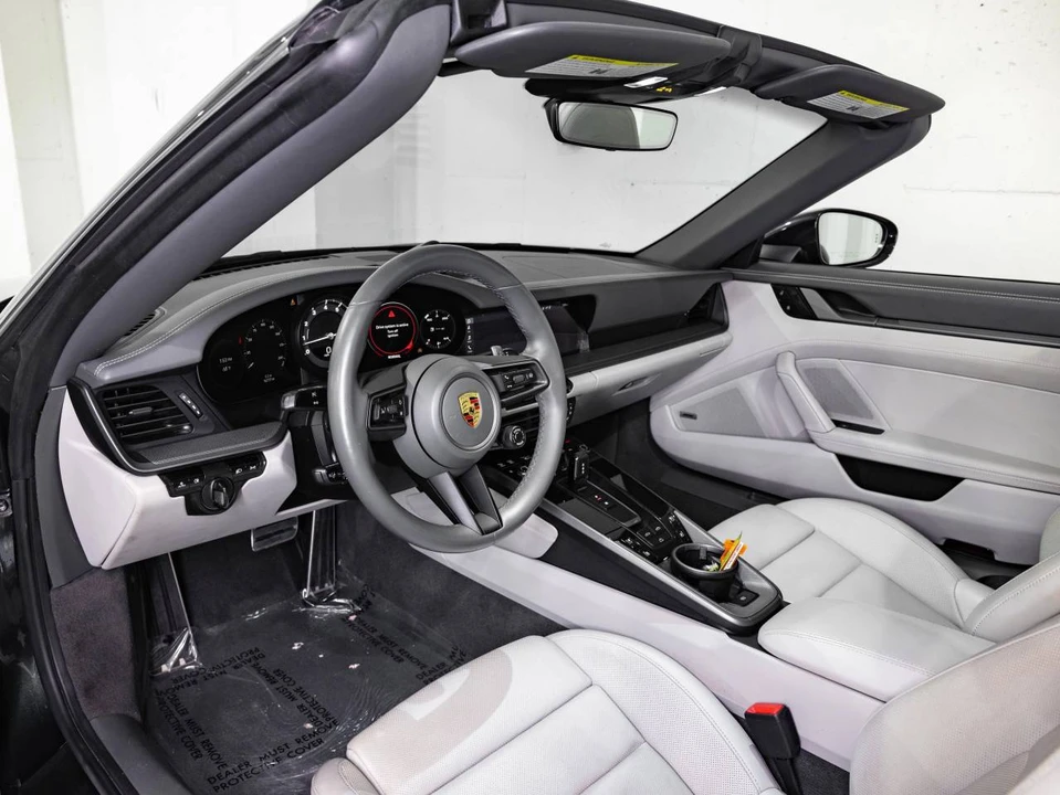 2020 Porsche 992 Carrera 4S - Image 5 of 5