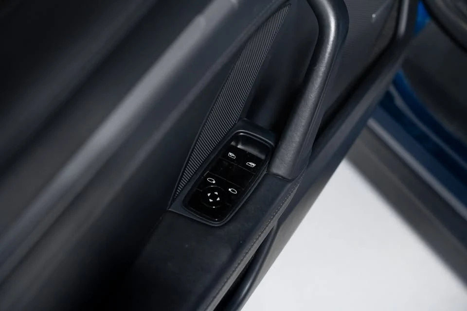 2020 Porsche 992 Carrera 4S - Image 17 of 20
