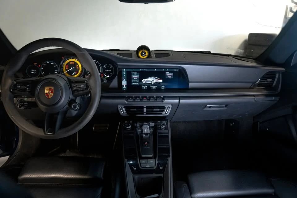 2020 Porsche 992 Carrera 4S - Image 11 of 20